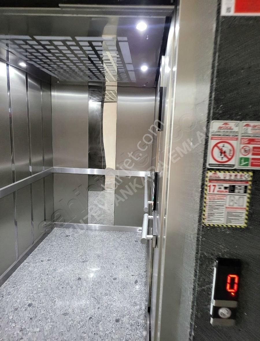 Ofis 110 Muhteşem Lokasyon Metro Çıkışı 28 M2 Ankara Manzaralı - Görsel 5