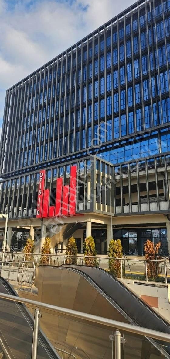 Ofis 110 Muhteşem Lokasyon Metro Çıkışı 28 M2 Ankara Manzaralı - Görsel 15