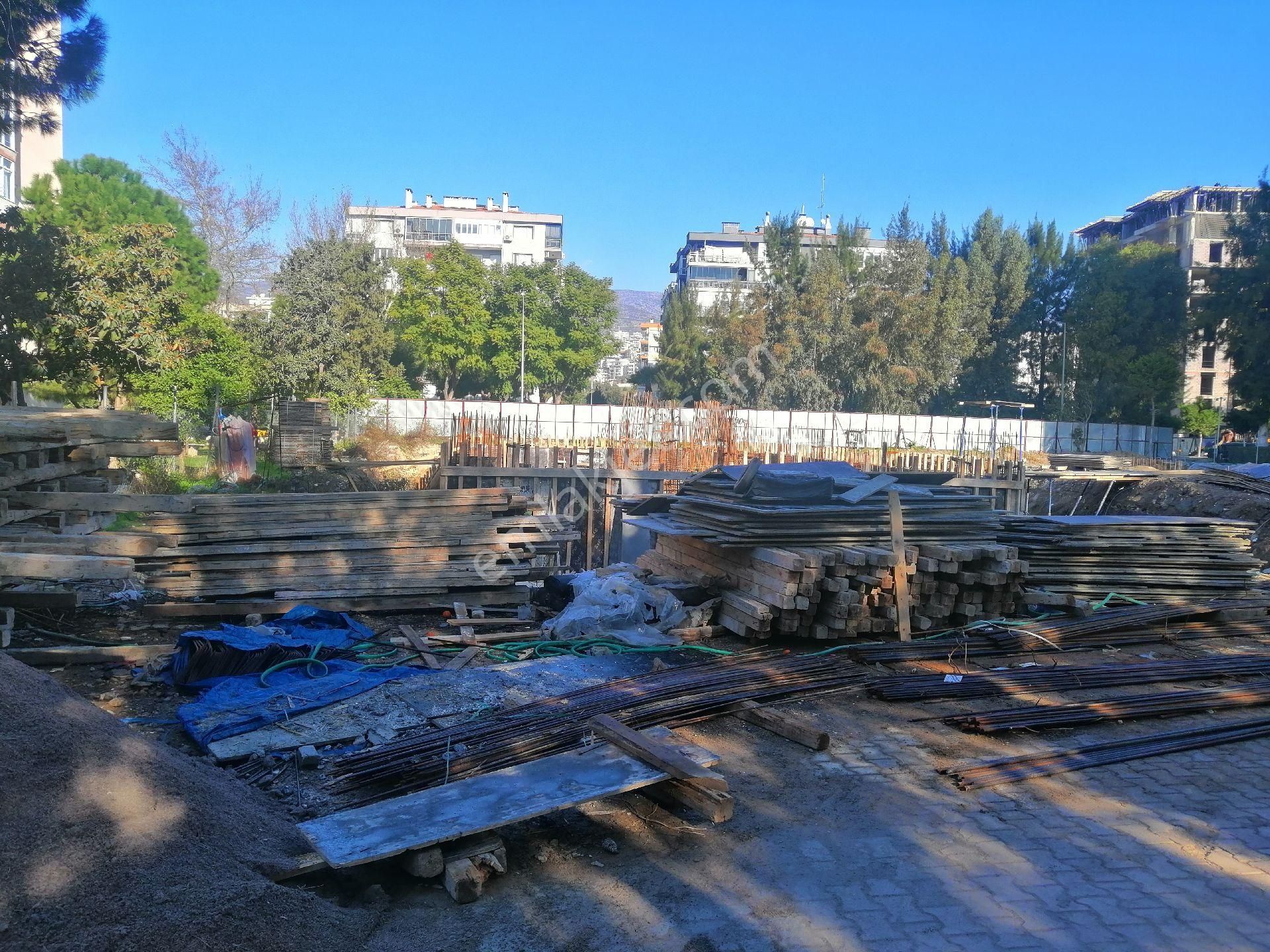 Bornova Kazımdirik Satılık Toplu Konut İçin İzmir Bayraklı Manavkuyu Taşkent Sitesinde Dükkan Payı Olan Arsamız Satılıktır