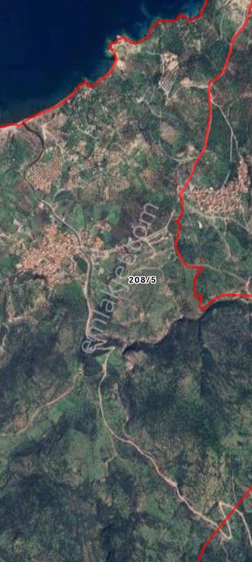 Dikili Güven Emlak'tan Karşıavluda Satılık 340 M2 Manzaralı Arsa