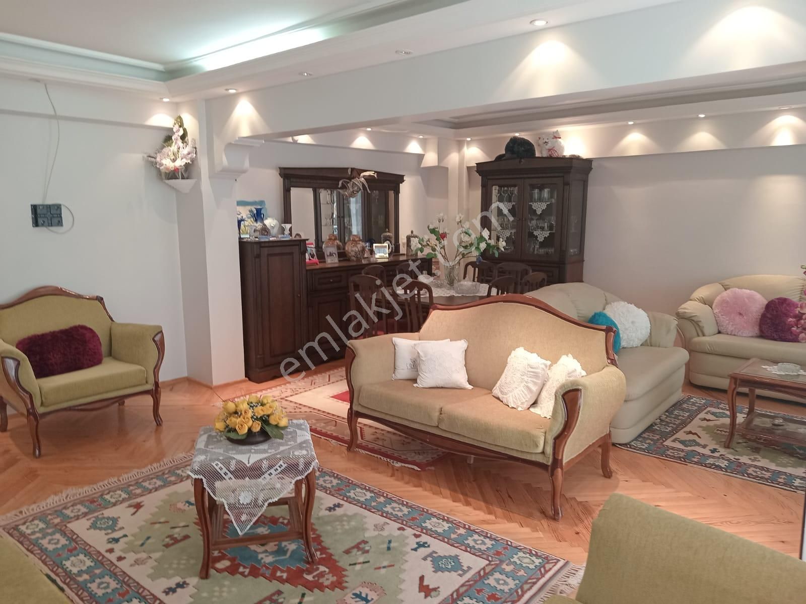 Tahir'ün Caddesi Satılık 160 M2 Ara Kat Daire (emin'den) - Görsel 24