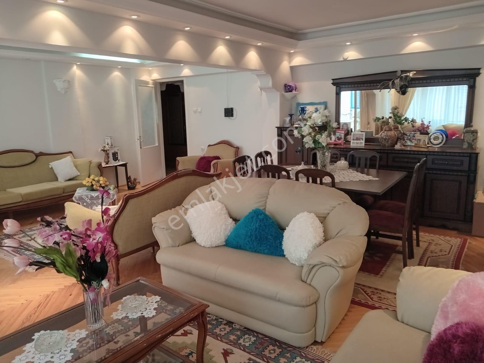 Tahir'ün Caddesi Satılık 160 M2 Ara Kat Daire (emin'den) - Görsel 26