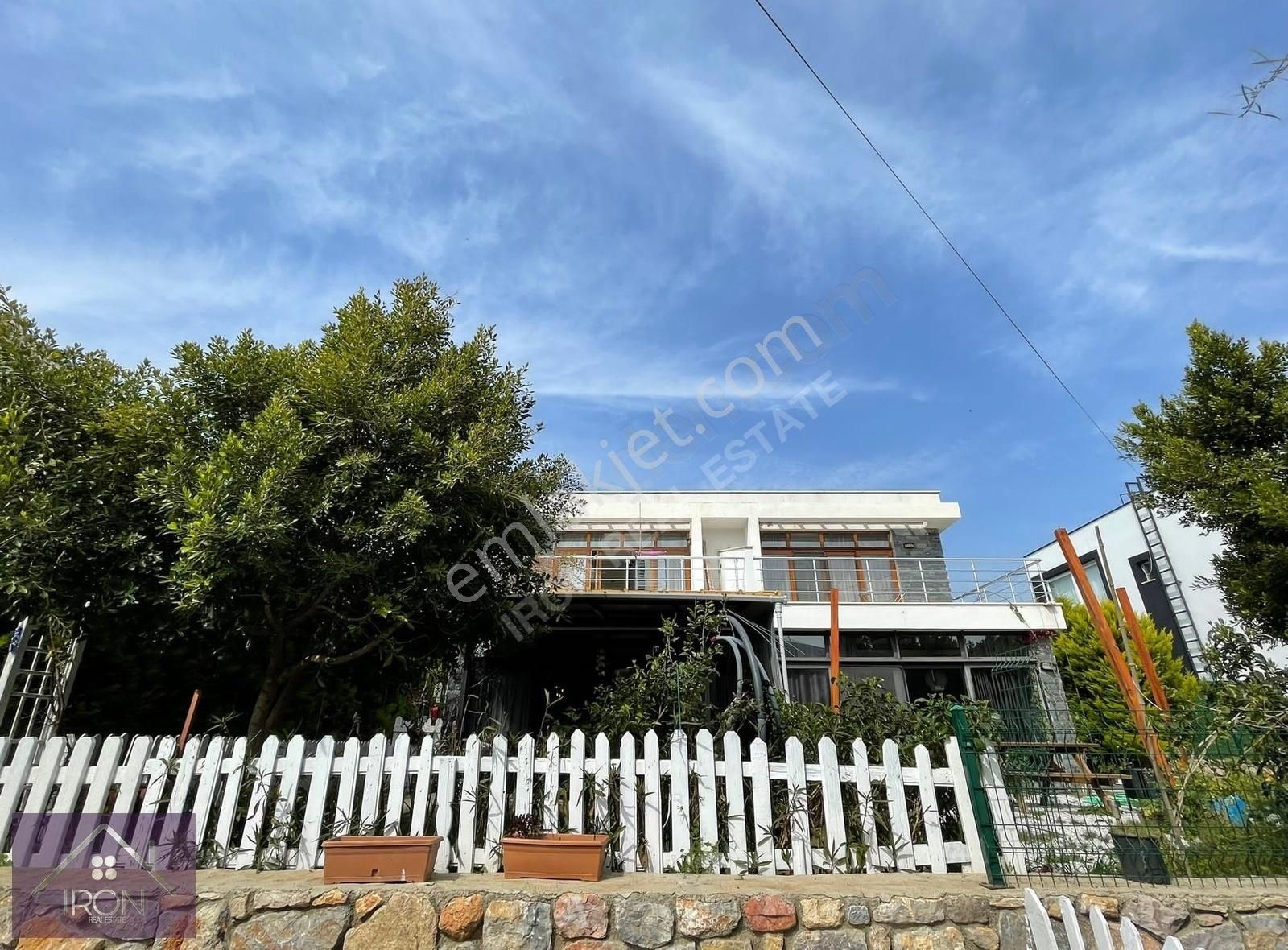 Bodrum Çırkan Satılık Villa Bodrum Konacık'ta Müstakil Tribleks Villa