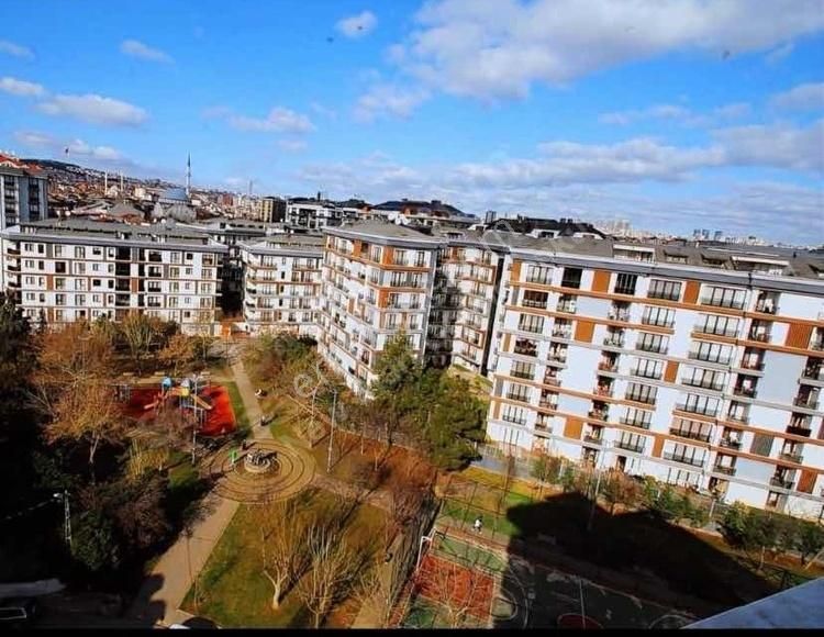 Ataşehir Esatpaşa Satılık Daire Site İçerisinde Masrafsız Tertemiz Ferah Dubleks Daire!!!