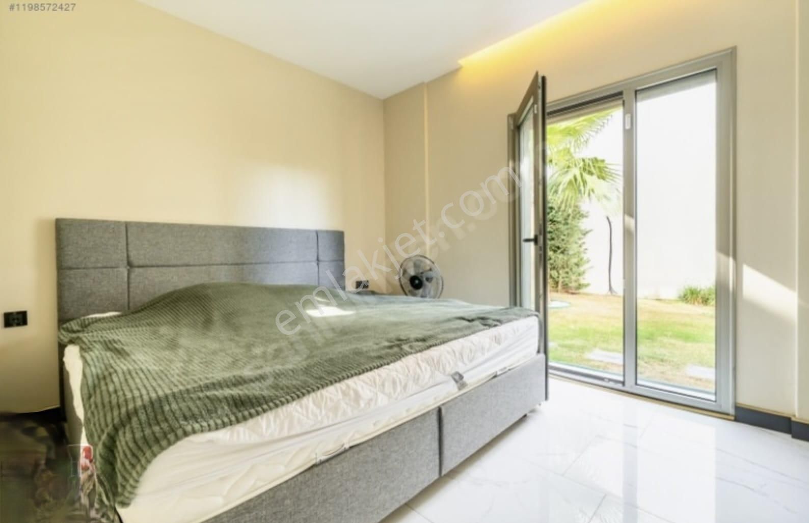 Sahıle Yakın-guvenlık-özel Havuz/otopark-bahçe-lüx-akıllı Ev-tam Müstakil (2 Villa Birleştirilmiş) - Görsel 10