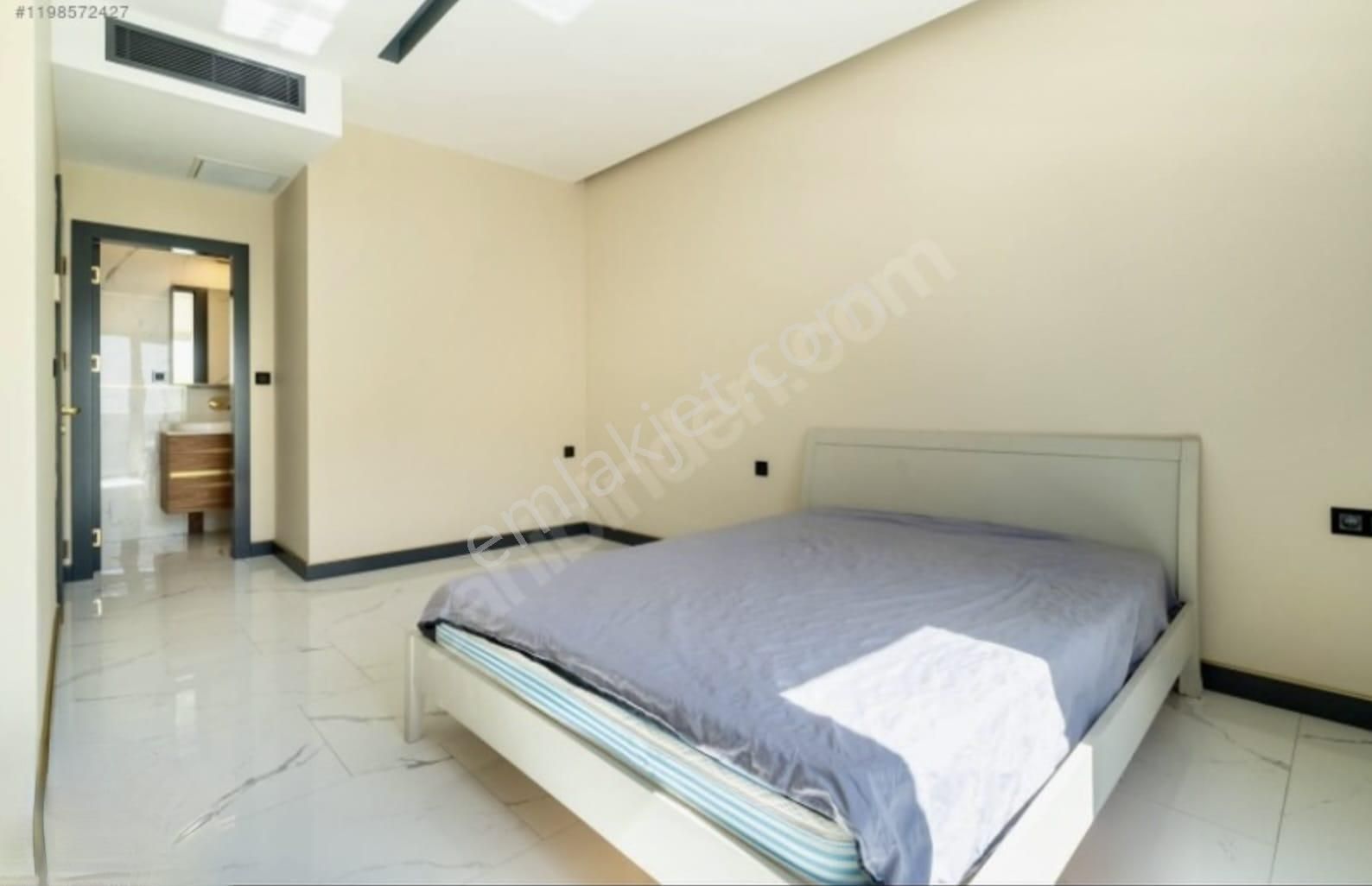 Sahıle Yakın-guvenlık-özel Havuz/otopark-bahçe-lüx-akıllı Ev-tam Müstakil (2 Villa Birleştirilmiş) - Görsel 8