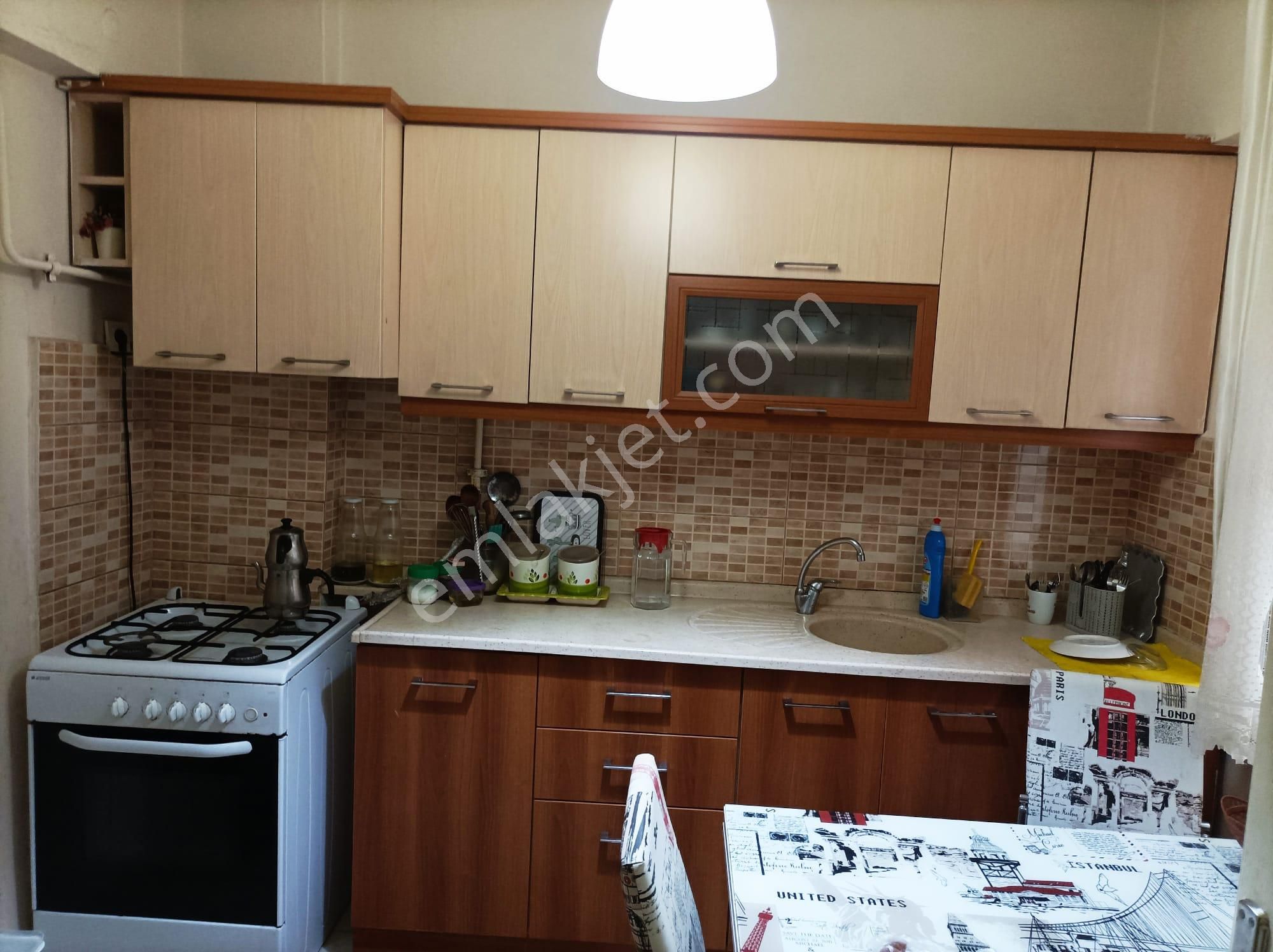 Adapazarı Orta Satılık Daire Orta Mah Cadde Üzeri 1.kat 3+1 160 M2 Daire Satılık