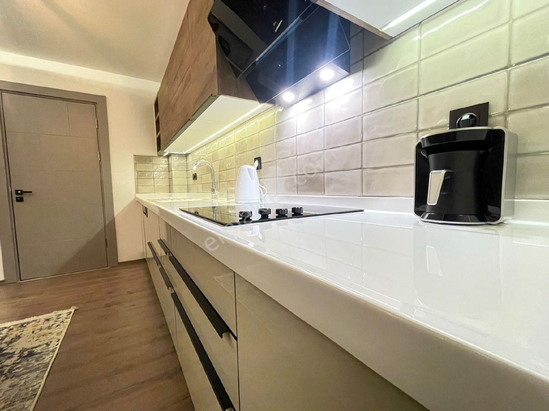 Kuşadası Değirmendere Mevkiinde Doğalgazlı Yerden Isıtmalı Havuzlu Sitede 3+1 140m2 Lux Daire - Görsel 29