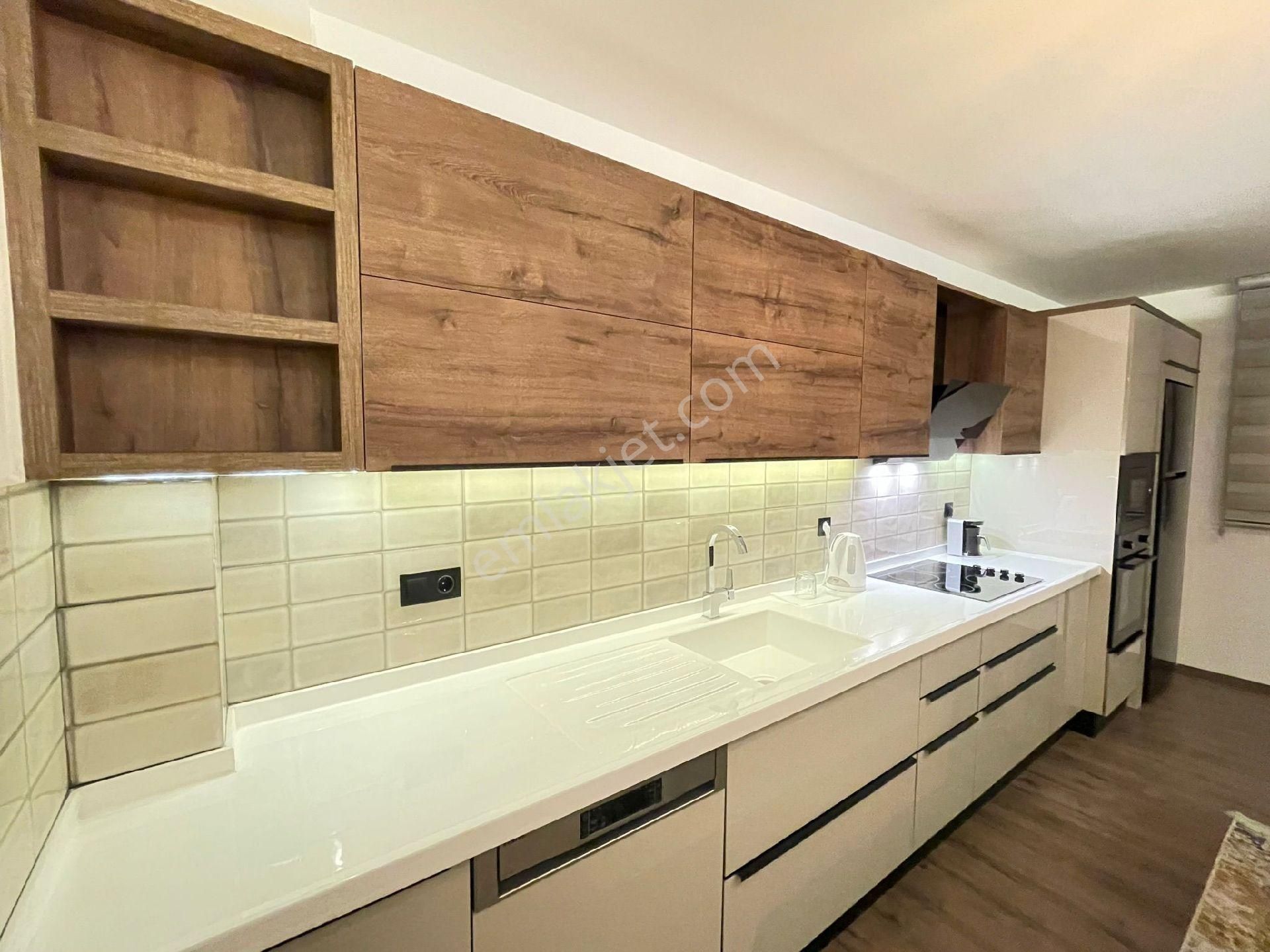 Kuşadası Değirmendere Mevkiinde Doğalgazlı Yerden Isıtmalı Havuzlu Sitede 3+1 140m2 Lux Daire - Görsel 8