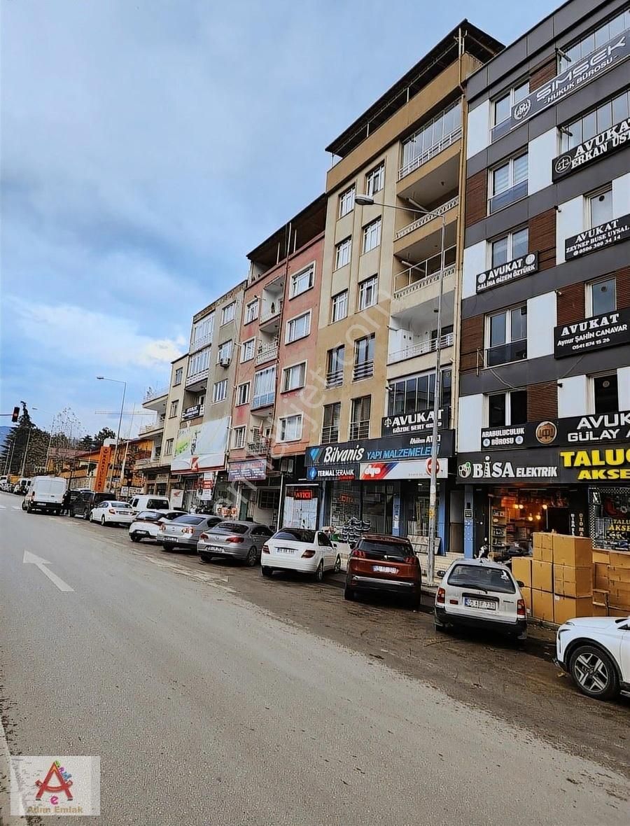 Amasya Merkez Kirazlıdere Satılık Daire Adım Emlak'tan Eski Sanayi Cami Atıcı Üstü Satılık 4+1 Daire