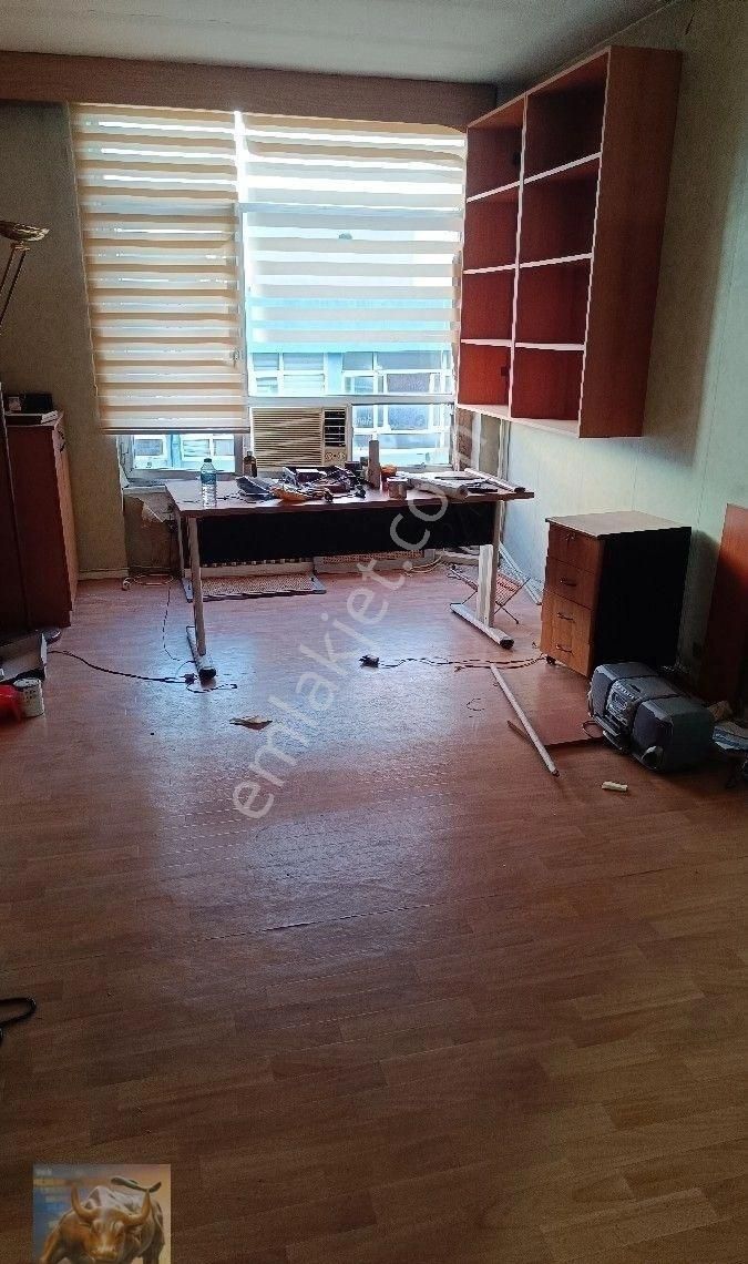 Kadıköy Caferağa Kiralık Ofis Boğa Gm Kadıköy Çarşı , Boğaya Yakın Kiralık 20 M2 Ofis