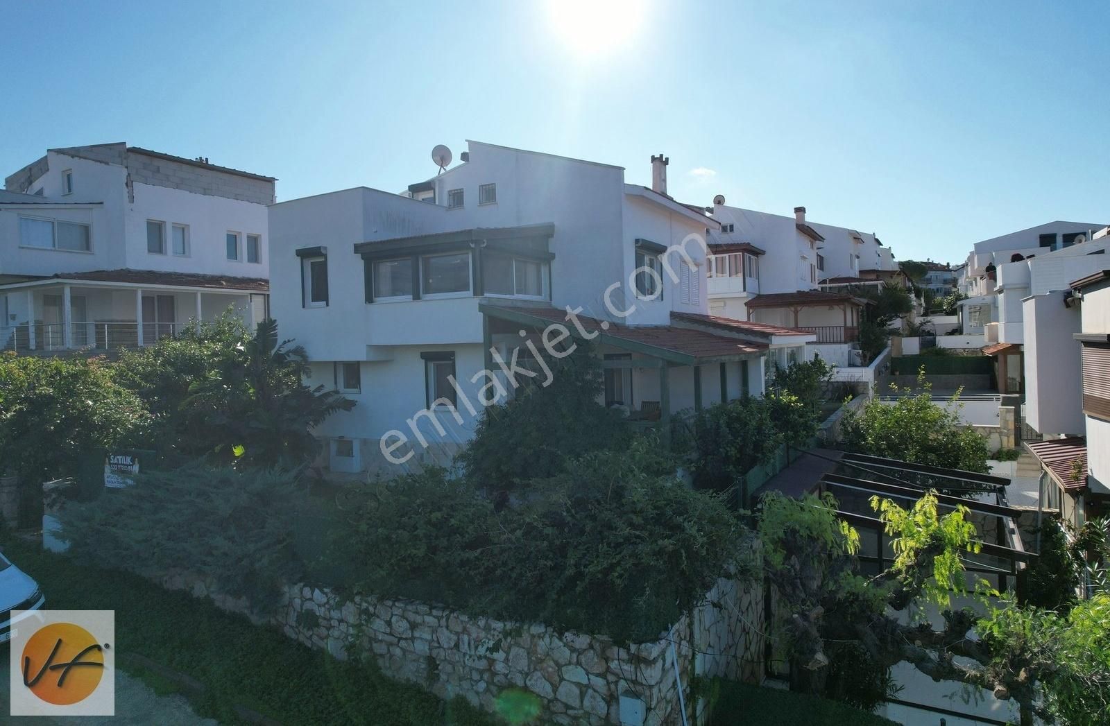 Çeşme Cumhuriyet Satılık Villa Çeşmenin İncisi Dalyan Da Site İçinde Denize Sıfır Satılık Villa