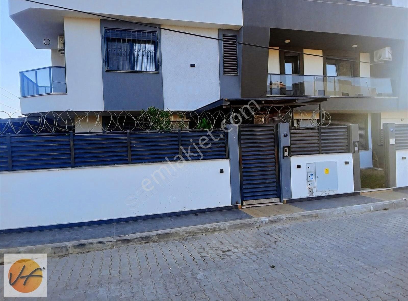 Menderes Gölcükler Satılık Villa Menderes Gölcükler Mahallesinde 3+2 Satılık Villa