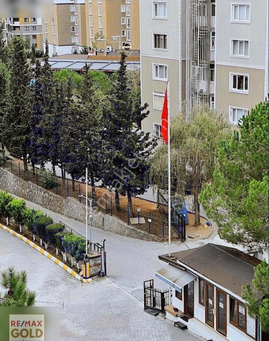 Pendik Yenişehir Kiralık Daire Yenişehir Mah. Öz İmes Sitesi İçi Full Lüx Yapılı Kiralık Daire