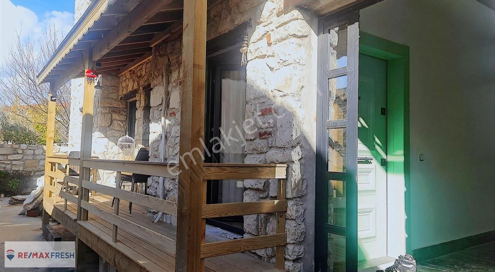 Urla Yelaltı Kiralık Daire Eşyalı, Sanat Sokağı Yakını Kiralık 1+1 Daire