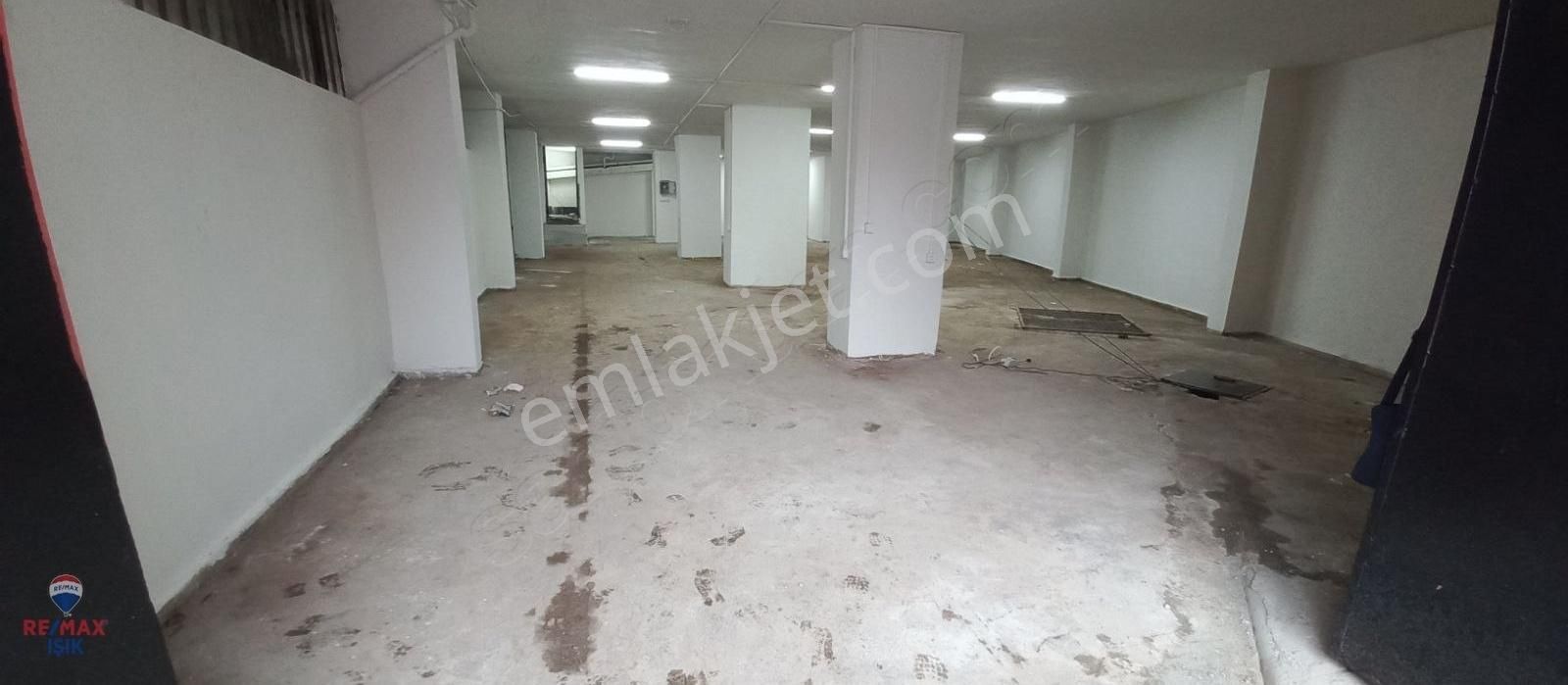 İstanbul Sultanbeyli Kiralık Atölye Sultanbeyli'de Araç Girişine Uygun 7/24 Çalışılabilir