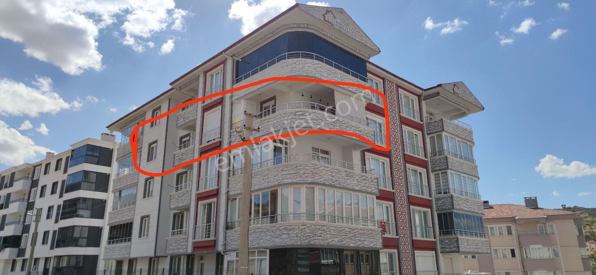 Nevşehir Merkez Esentepe Satılık Daire 4+1 Lüks 202 M² Full Yapılı Eksiksiz Kapalı Garajlı Daire