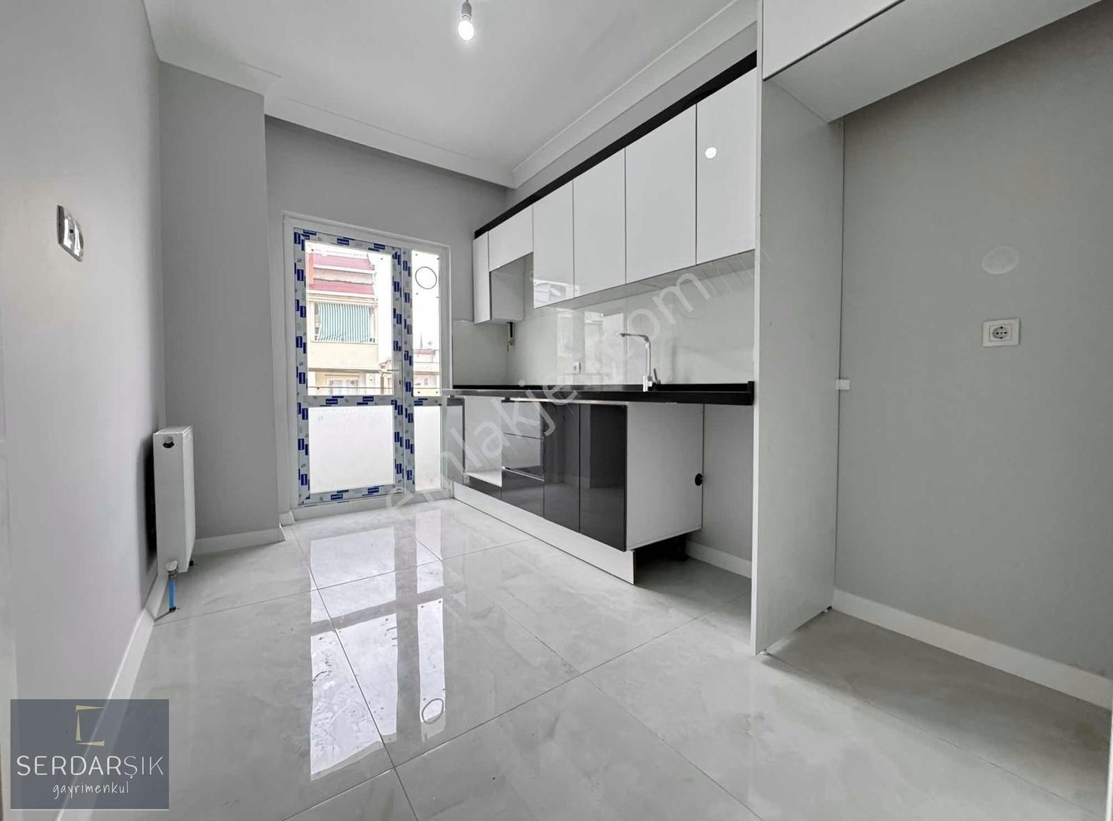 Darıca Bağlarbaşı Satılık Daire *bağlarbaşı Mahallesi Sıfır 2+1 95m² Lüks Fırsat Ara Kat Daire*!