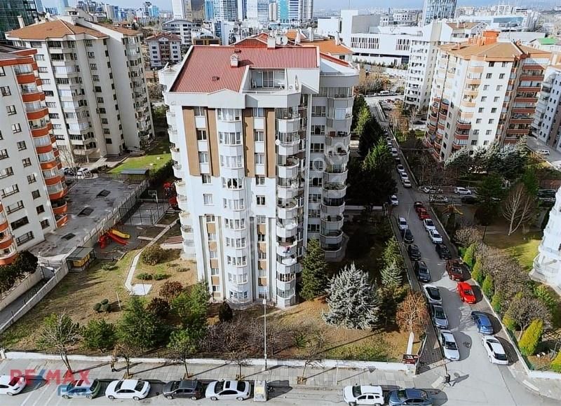 Çankaya Çukurambar Satılık Daire Çukurambar 4+1 160 M2 Ara Kat Asansörlü Satılık Daire