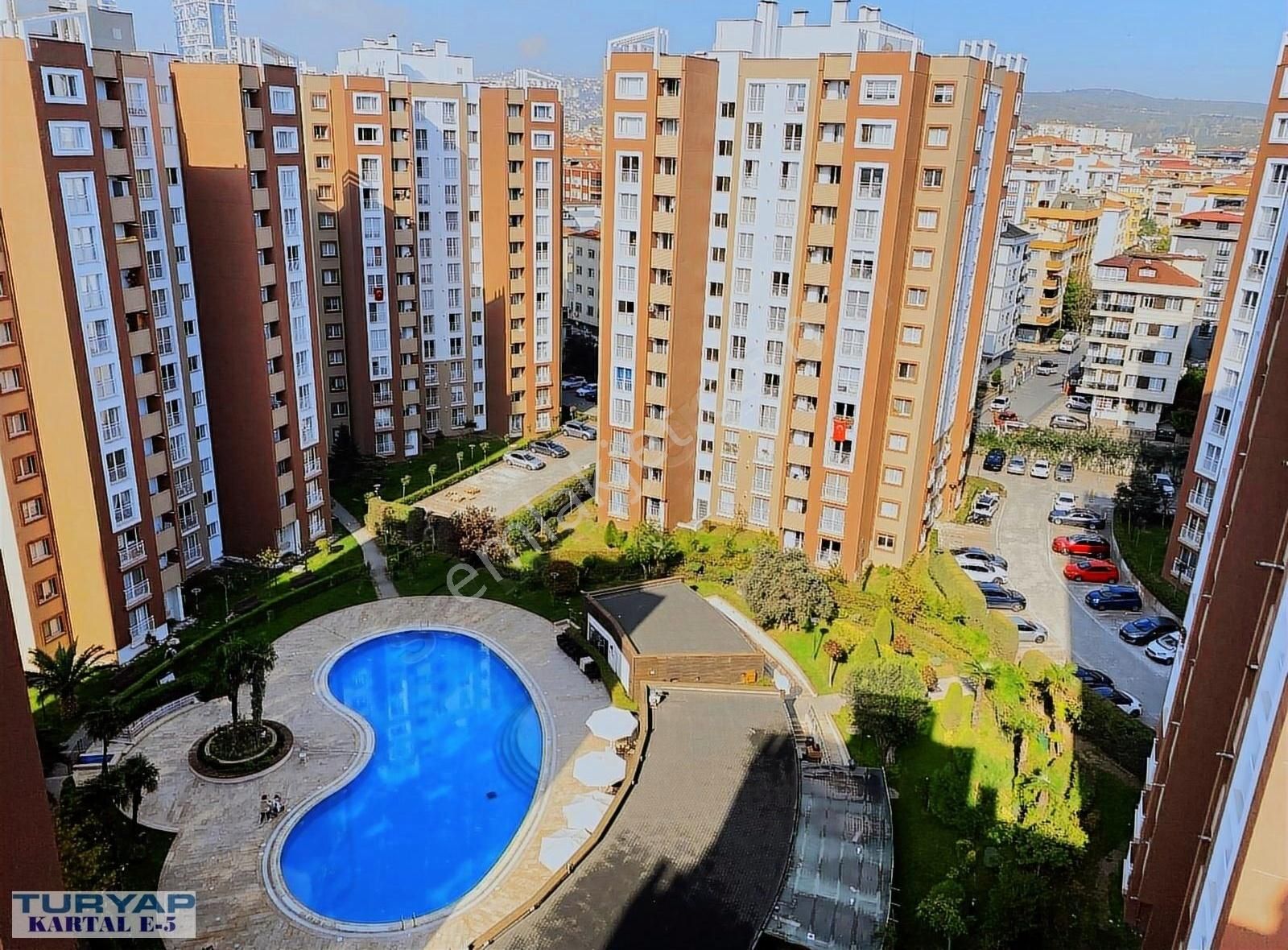 Kartal Soğanlık Yeni Kiralık Daire Kartal Soyak Evreka'da Balkonlu Havuz Manzaralı 3+1 Daire