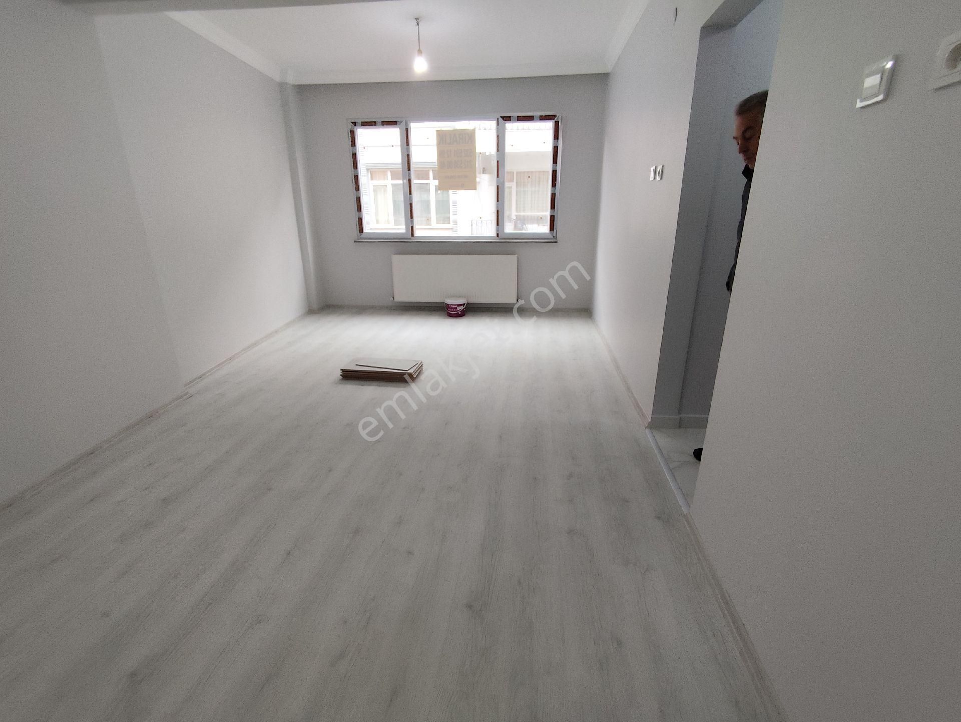 Fatih Silivrikapı Kiralık Daire Kocamustafapaşa Abdullahdede Full Yapılı Çıftcephe 1+1 Kat 2