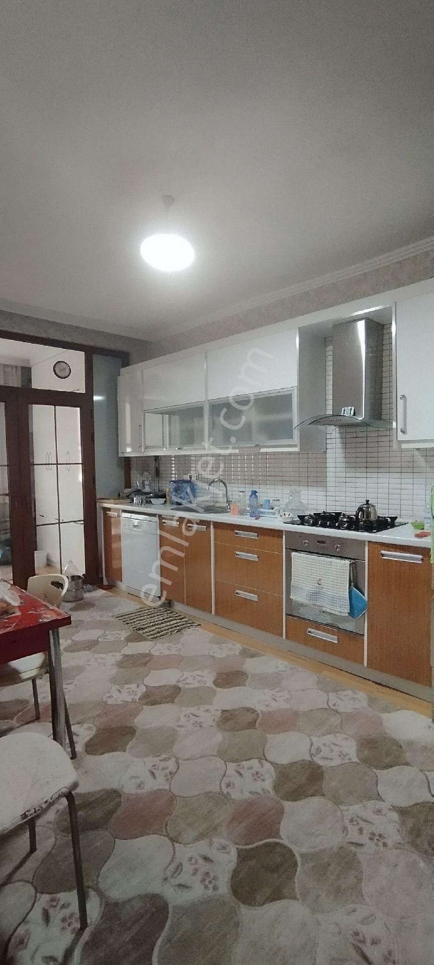 Selçuklu Selahaddin Eyyubi Satılık Daire Satılık Selahaddin Eyyubi Mah 2+1 Geniş Site İçi Daire