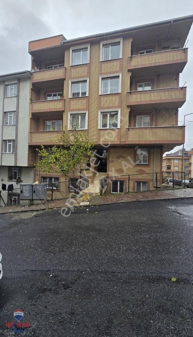 Gaziosmanpaşa Yeni Mahalle Satılık Daire Remax Alâ Dan Kara Yollarl Mahallesinde 2+1 Satılık Daire