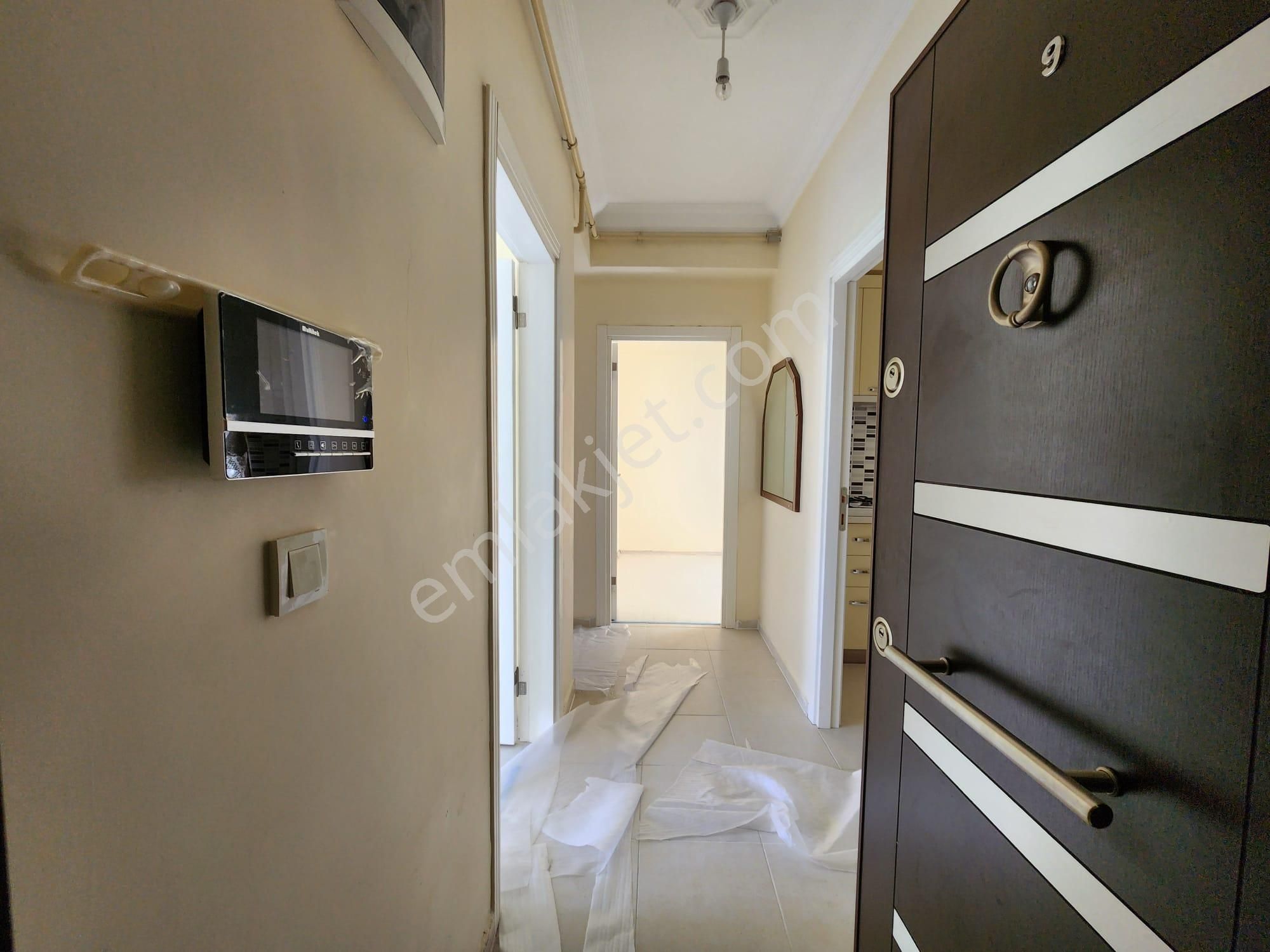 Kocamustafapaşa Hacı Kadın'da Satılık 2+1 Daire Fiyat Avantjlı