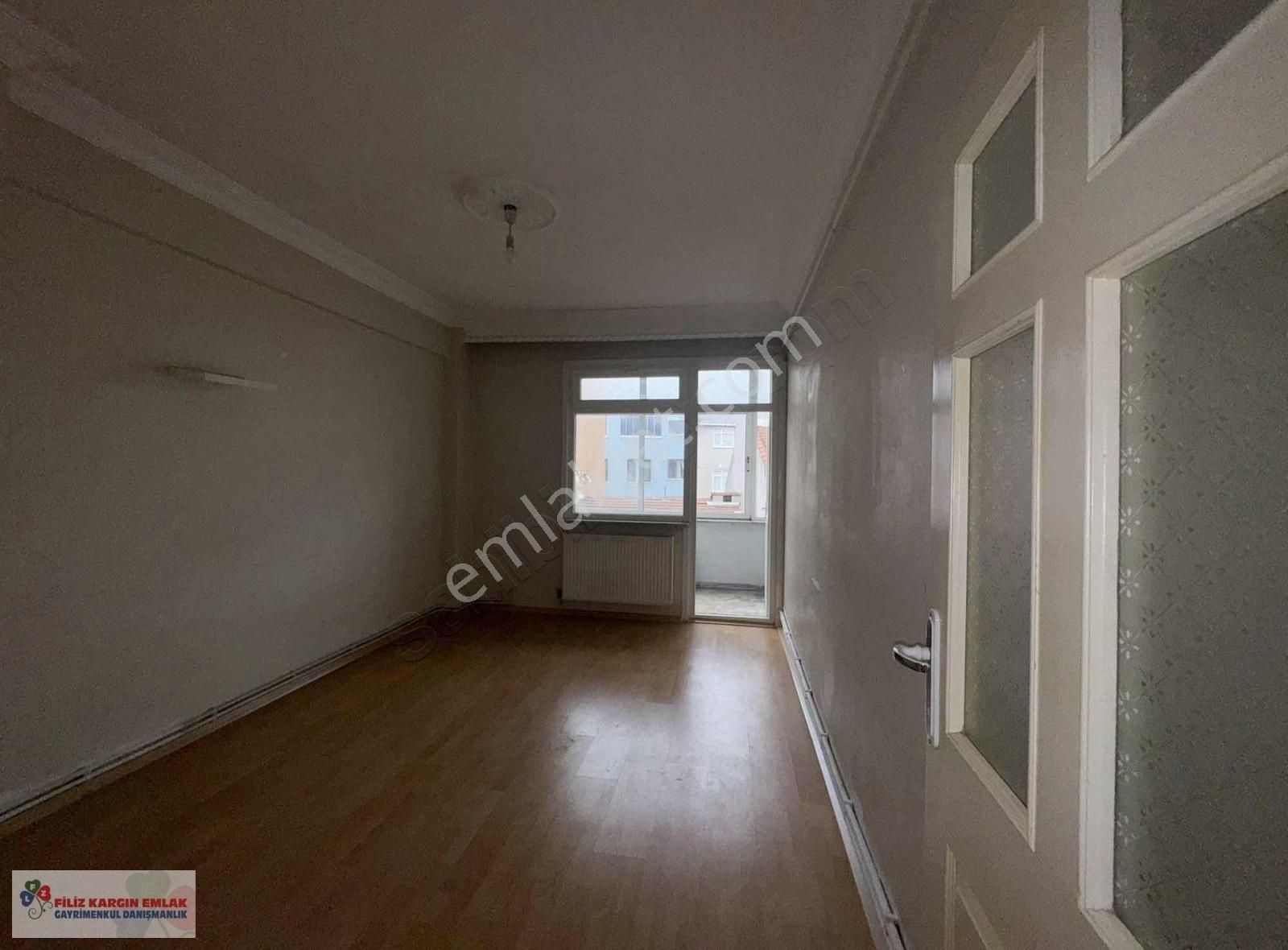 Bağcılar Çınar Satılık Daire Bağcılar Çınar Mah.2+1 110m2 Satılık Daire