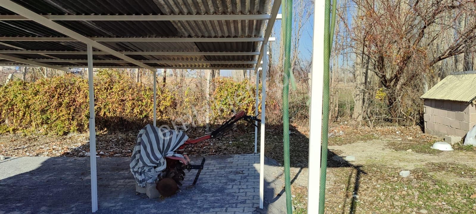 Selçuklu Emlak İnşaattan Sarayönü Doğu İstasyon Mah. Satılık 12340m2 Bahce Ve Ev - Görsel 11