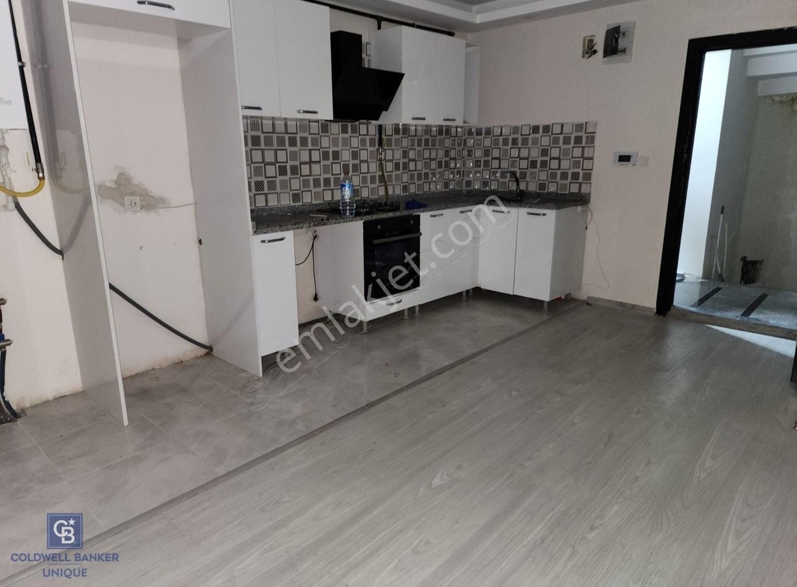 Maltepe Cevizli Marmaraya Yakın Kiralık Daire Maltepe Cevizli'de 2+1 Marmaray Yakını Yeni Binada