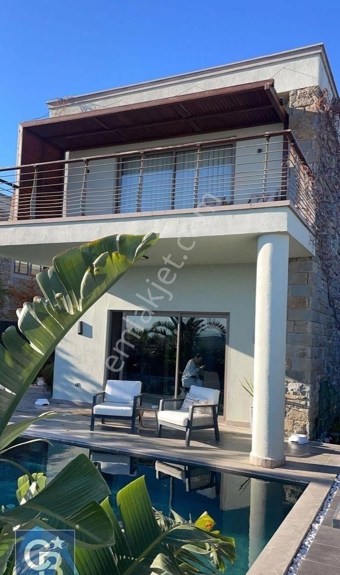 Bodrum Bitez Satılık Villa Bodrum Bitez'de 4+1 Müstakil Havuzlu Villa