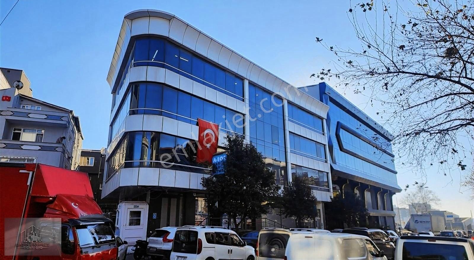 İstanbul Küçükçekmece Kiralık Plaza Sulyapıdan 6000 M2 Sıfır Plaza Üretime Uygun Cadde Cepheli