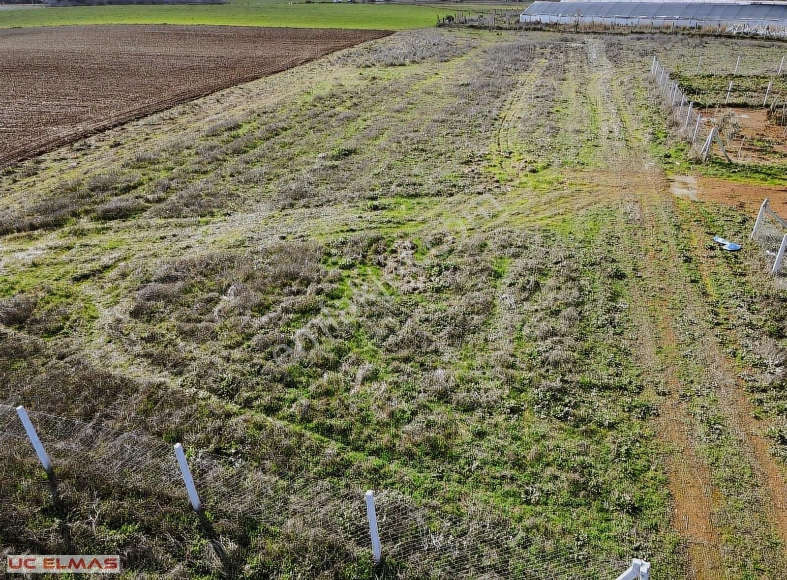 Menderes Develi Satılık Tarla Üç Elmastan Muhteşem Konumda 1.822 M²tapulu Bebek Gibi Arazi