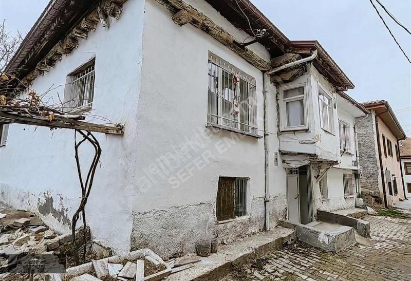 Akşehir Anıt Satılık Daire Sefergyo Akşehir Çarşı Merkezde Konum Süper 5+4 Bina Uygun Fiyat