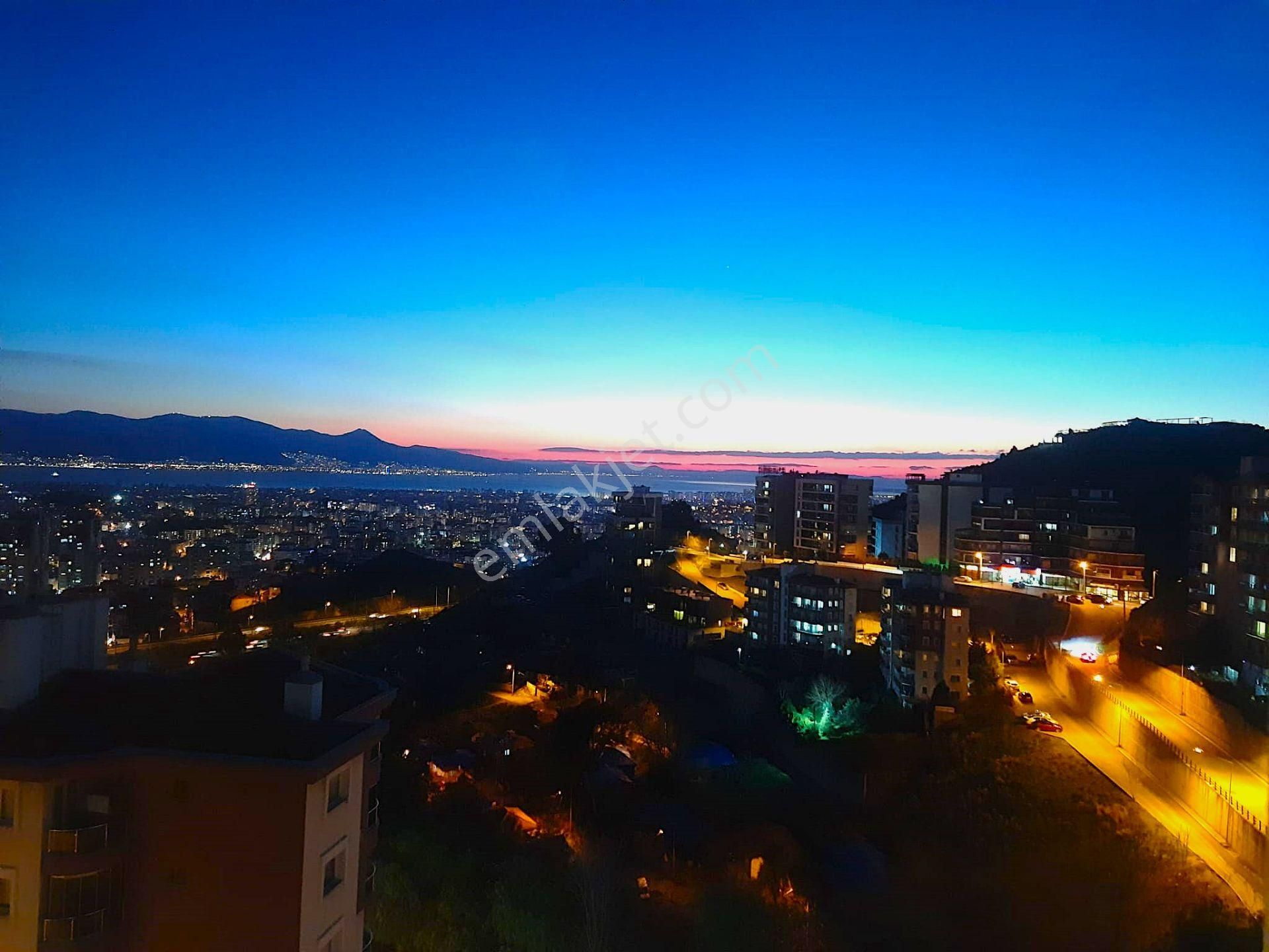 Bayraklı Körfez Satılık Daire Sahibinden Satılık Bakımlı Daire -her Odadan Panoramik Deniz Manzaralı