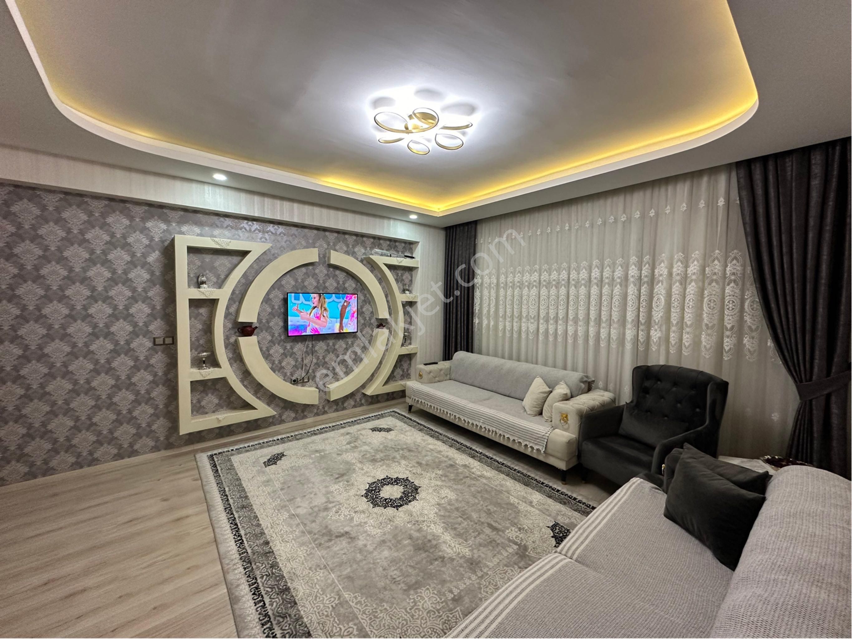 Karatay Emirgazi Satılık Daire Fetih Caddesine 1 Parsel İçerde 2+1 90 M2 Full Site İçi Daire