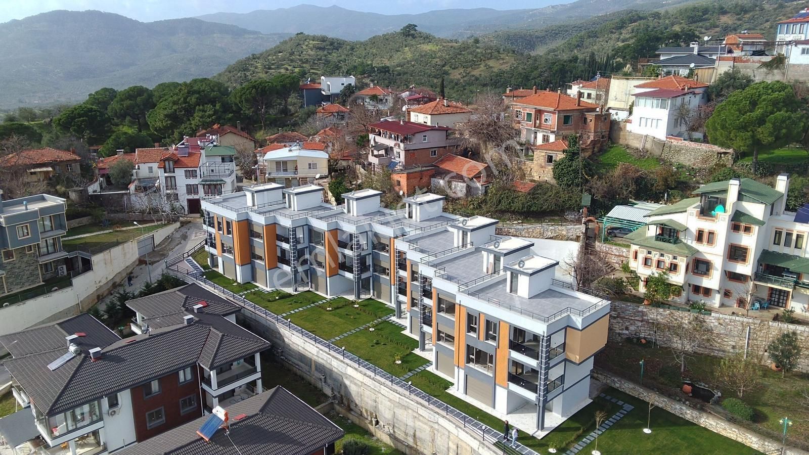 Edremit Narlı Satılık Villa Köşk Emlak'tan Narlı'da Ultra Lüx 3+1 Müstakil Bahçeli Villalar