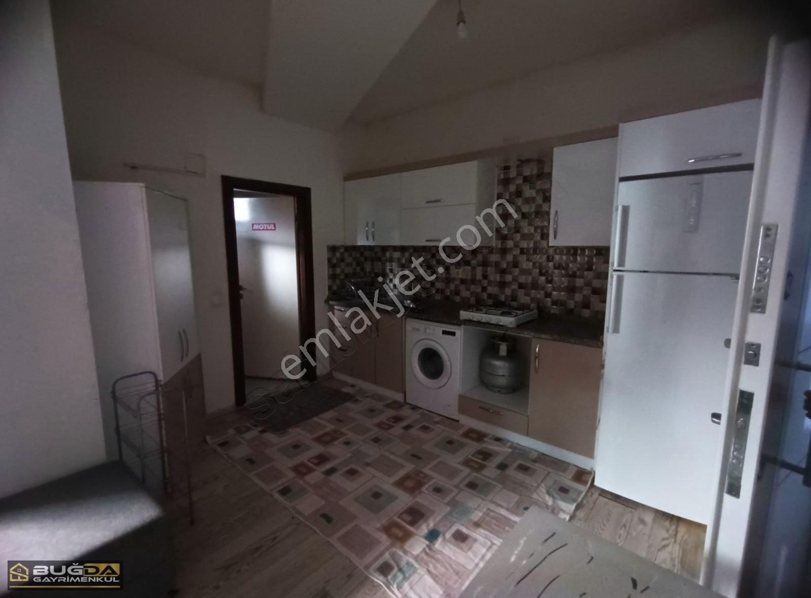 Yenişehir Çiftlikköy Kiralık Daire Çiftlikköy'de Geniş Oturumlu Kiralık Full Eşyalı1+1