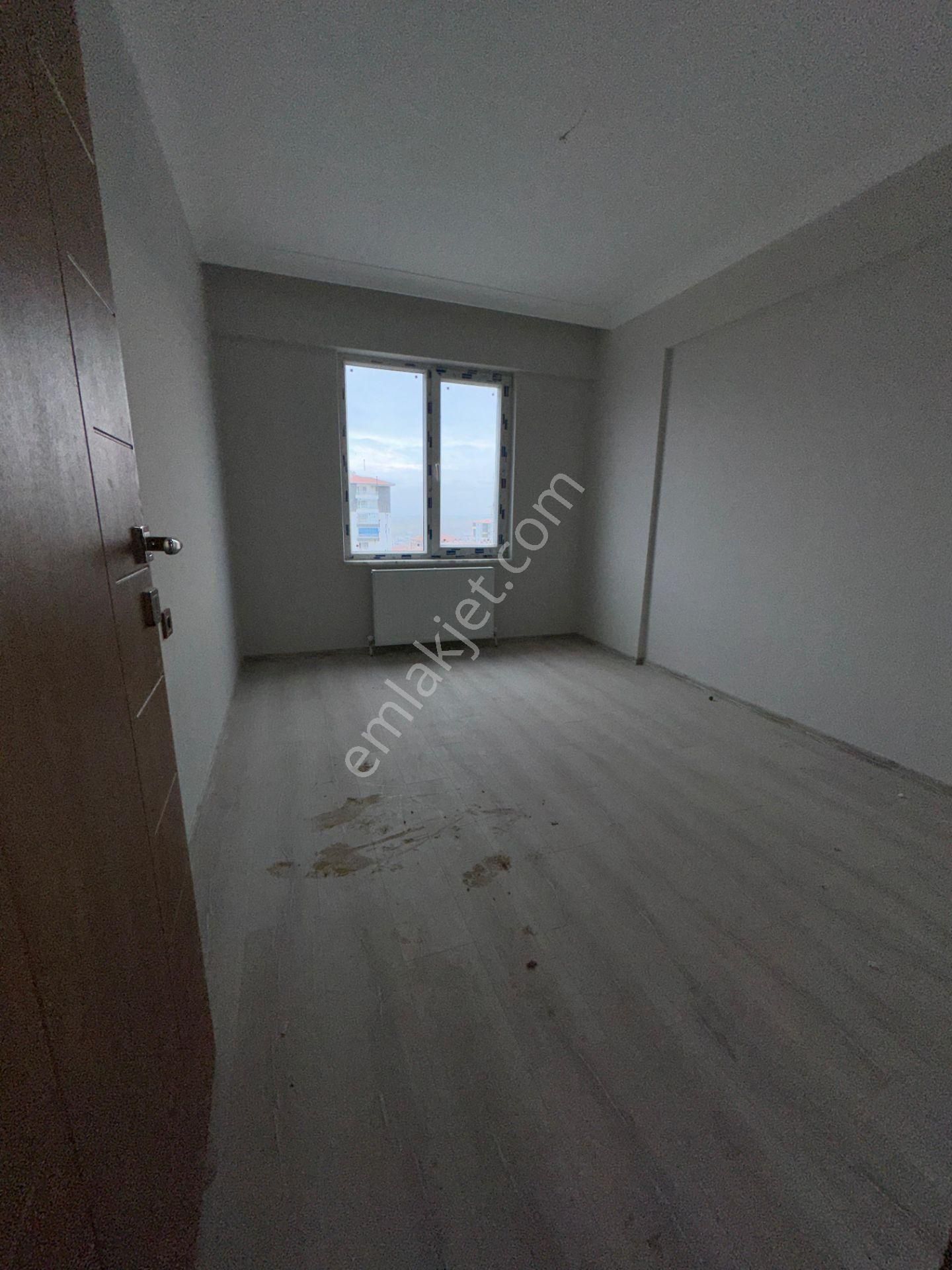 Gordion Emlak'tan Şehitlik Mahallesi 4+1 Full+full Yapılı Mükemmel Konumda - Görsel 23