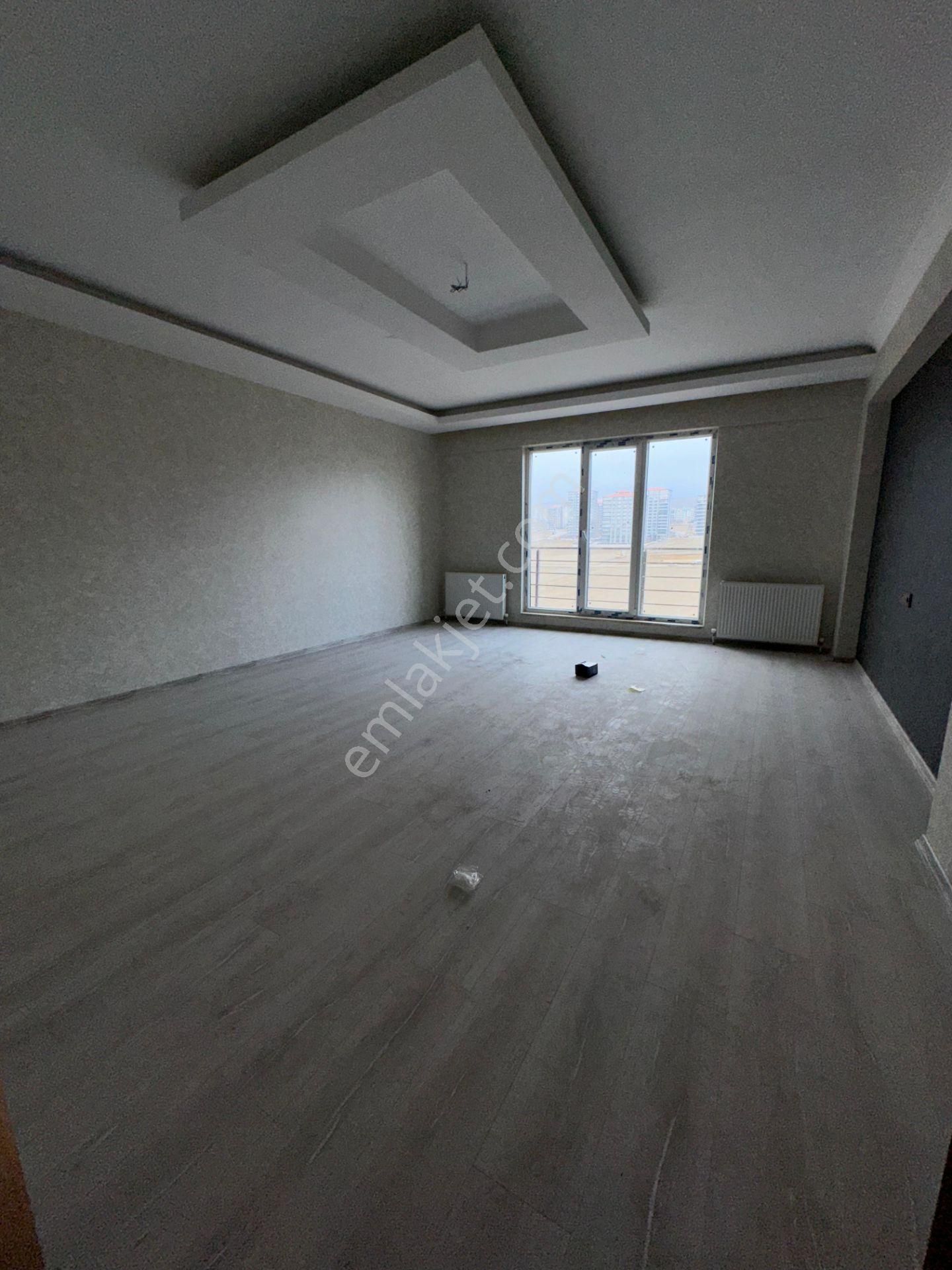 Gordion Emlak'tan Şehitlik Mahallesi 4+1 Full+full Yapılı Mükemmel Konumda - Görsel 4