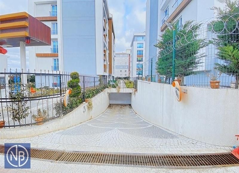 Silivri Yeni Kiralık Daire Silivri Yeni Mh Site İçinde 3+1 Dubleks Havuzlu Kiralık Daire