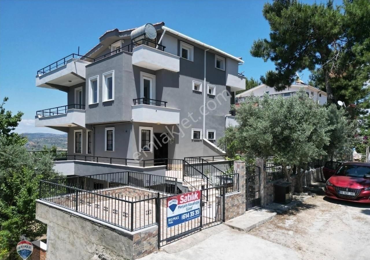 Kuşadası Karaova Satılık Villa Deniz Manzaralı,karaova Efes 1-2 Evlerinde,6+2 Geniş Villa