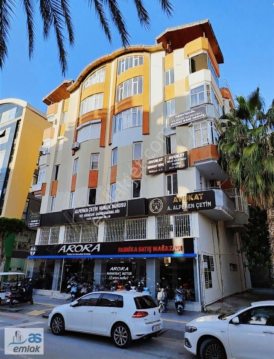 Manavgat Bahçelievler Satılık Daire Antalya Cadde Üzerinde İster Ofis İster Dubleks 4+1 Yol Cepheli