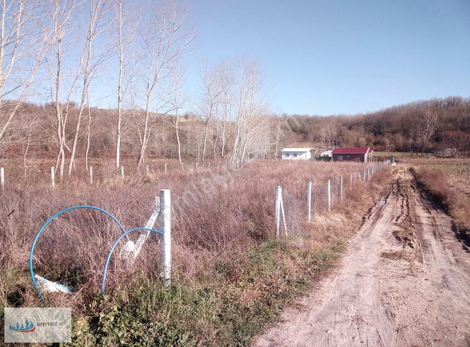 Çatalca Çiftlikköy Satılık Tarla Çiftlikköyde 2300m² Elektrik Su Ve Yolu Olan Müstakil Parsel