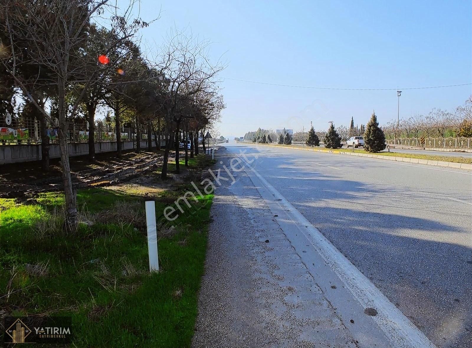 Akhisar Kapaklı Satılık Tarla Türkiye'nin En İşlek Otoyolunda Yola Sıfır 8.300 M2 Arazi