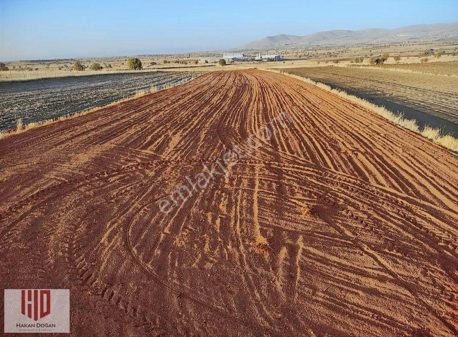 Talas Mengücek Satılık Tarla Talas Mengücekte Yola Sıfır Yatırımlık Tek Tapu 3003m2 Tarla