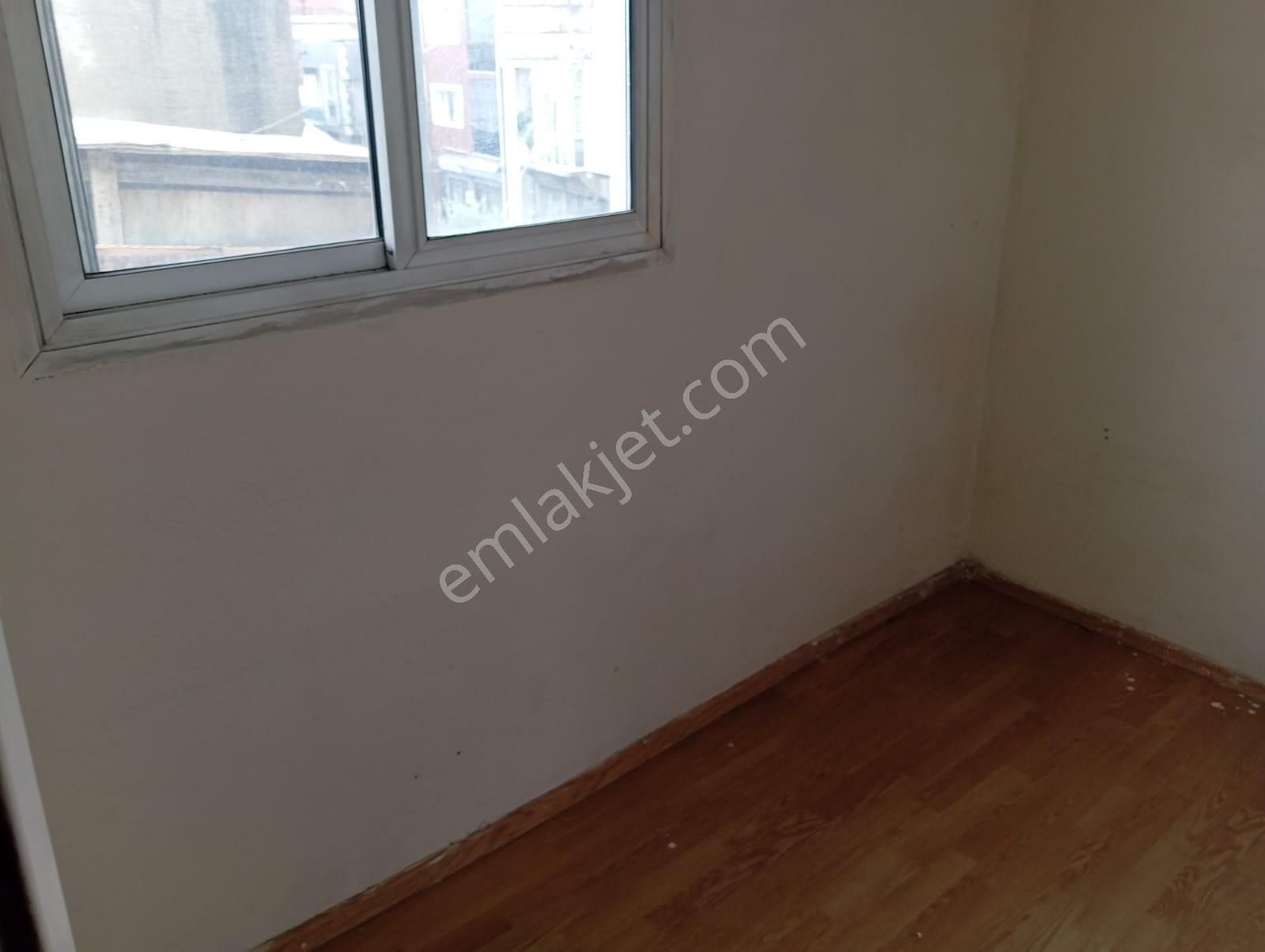 Mühendis Emlak Karabağlar Mah. Eserkent Yakını 2+1 80 M2 Kiralık Daire - Görsel 2