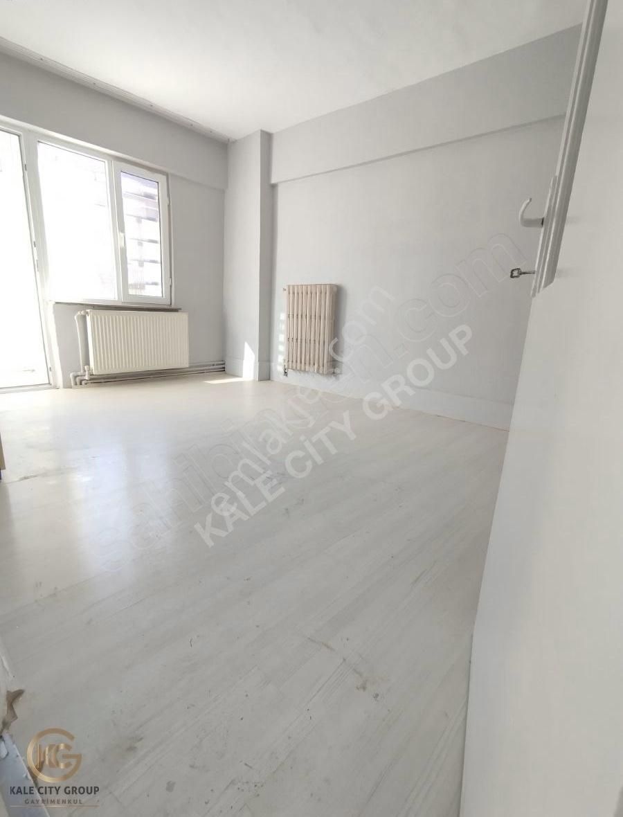 Biga Sakarya Kiralık Daire Biga Çarşı Merkezde Kiralık Daire