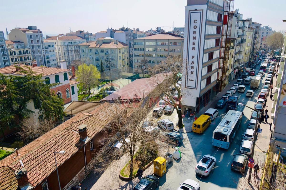 Şişli Merkez Satılık Daire Şişli Abide-i Hürriyet Caddesi Üzerinde Çift Cephe Yüksek Tavanlı Satılık 3+1 Daire